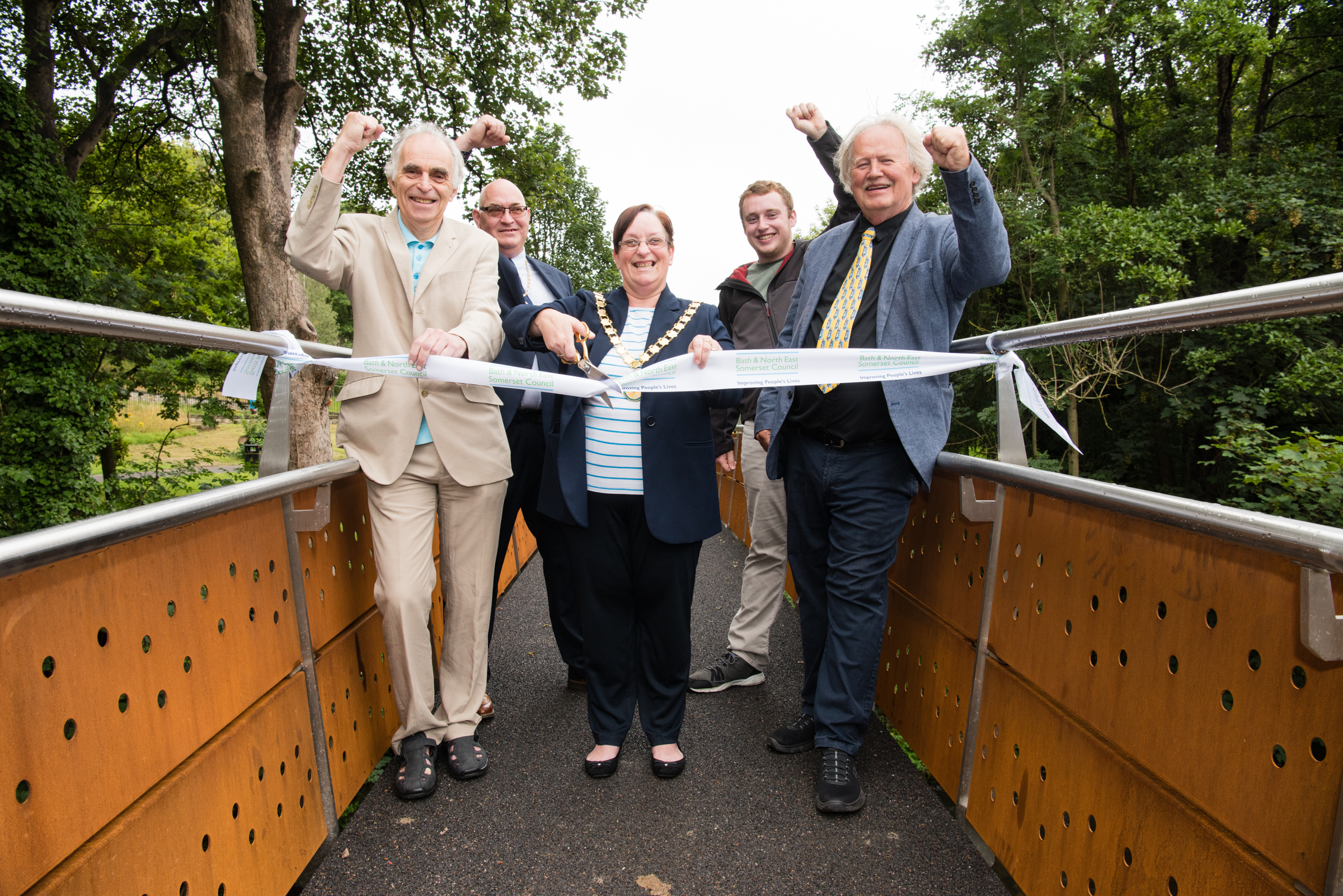 New footbridge opens at Keynsham Memorial Park